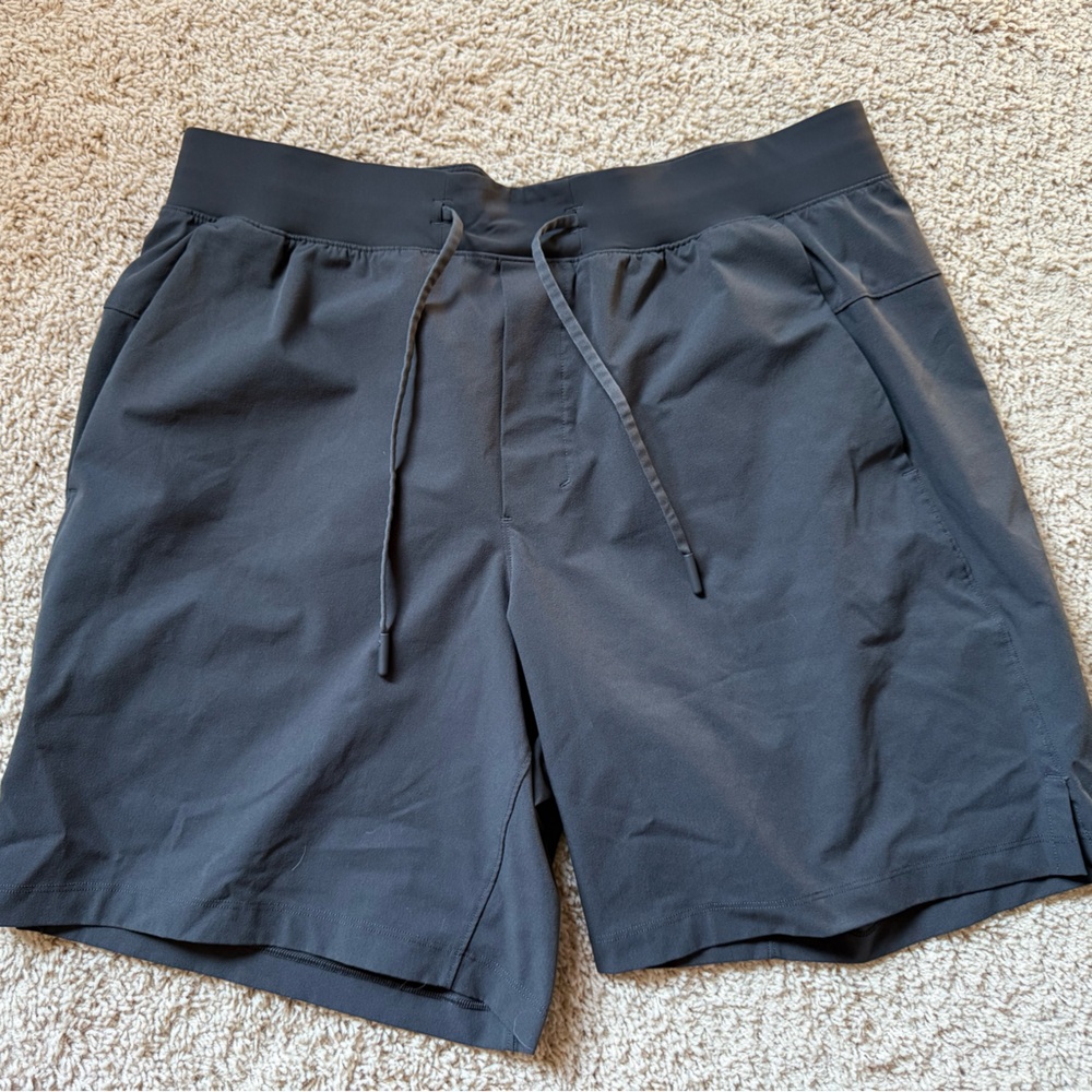 Lululemon Zeroed In Linerless Shorts 7” - Men’s Large (L) - Graphite Gray